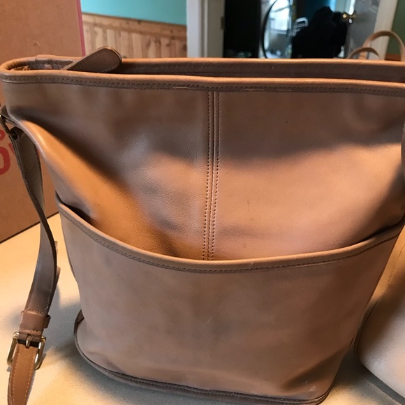 Designer Purse Handbag Lot $250 8 purses - Picture 4 of 8